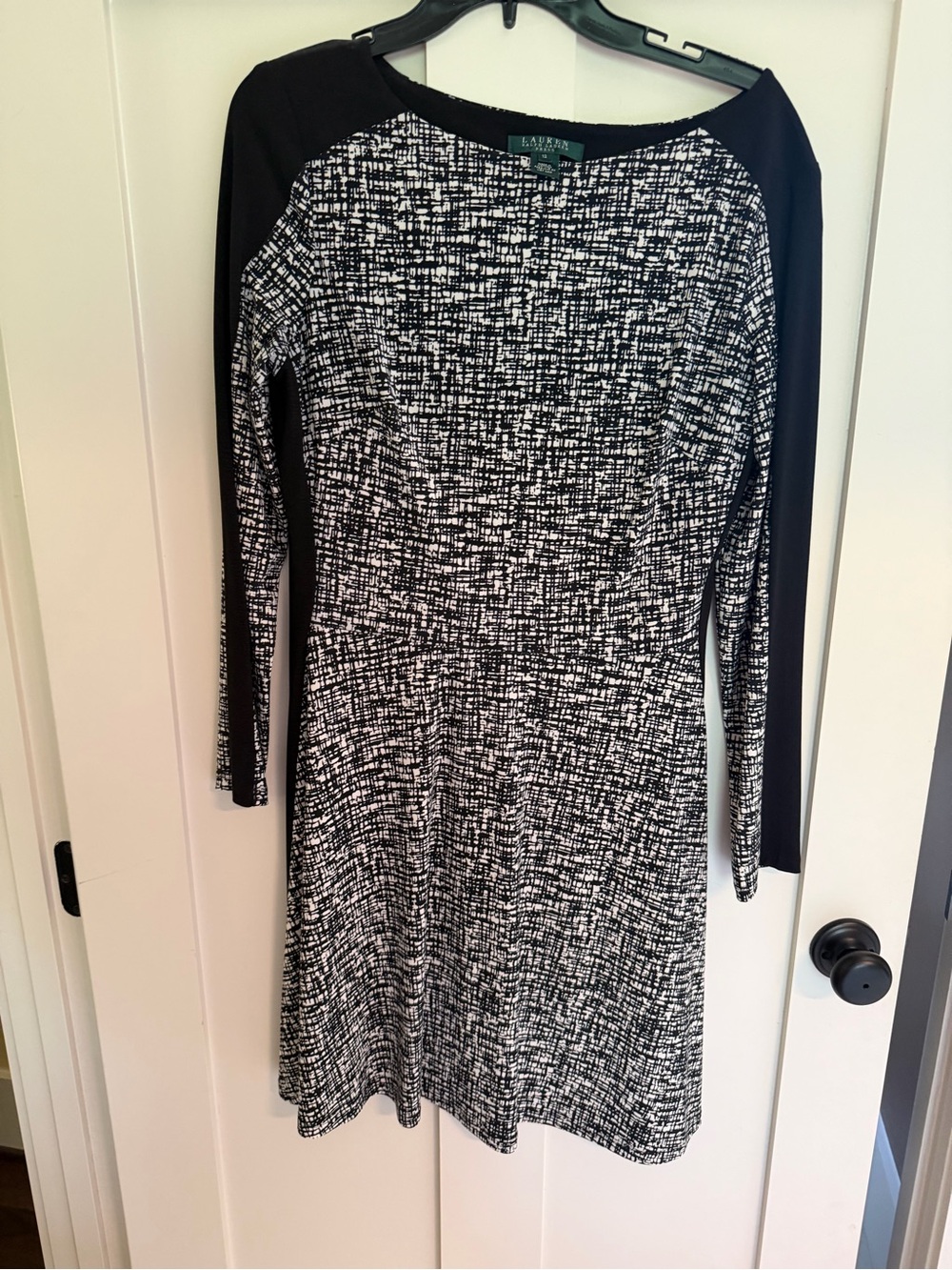 Lauren Dress - Picture 4 of 4